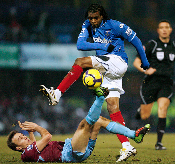 现出积极的 现出积极的